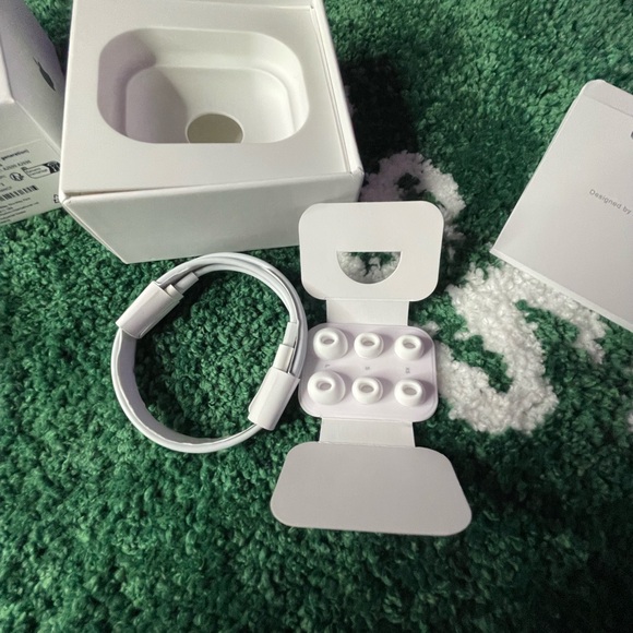 Airpod pro 2 - Picture 3 of 5